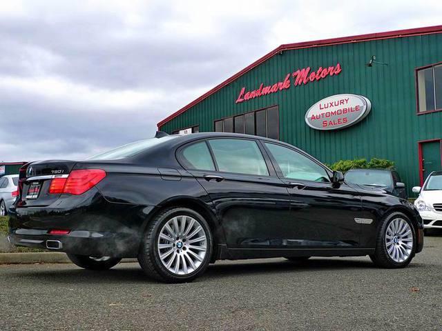 BMW 7 series 2009 photo 4