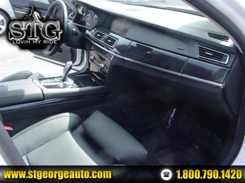 BMW 7 series 2009 photo 3