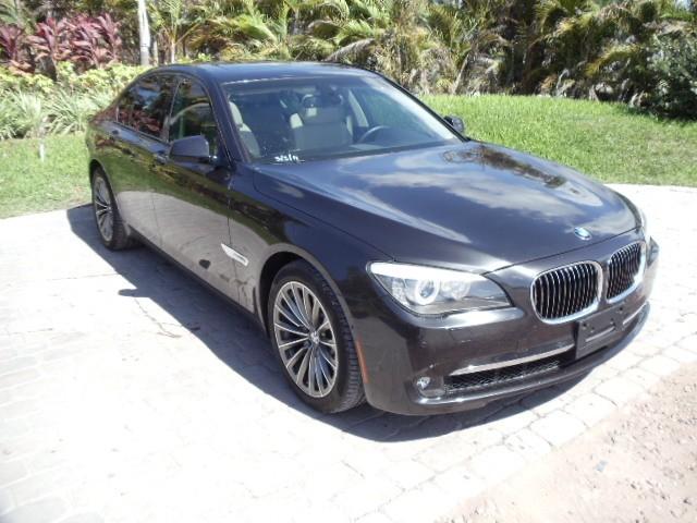 BMW 7 series 2009 photo 2