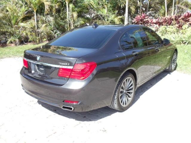 BMW 7 series 2009 photo 3