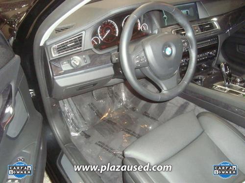 BMW 7 series 2009 photo 5
