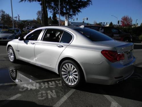 BMW 7 series 2009 photo 4