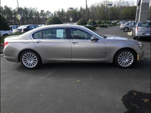 BMW 7 series 2009 photo 3