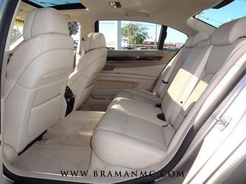 BMW 7 series 2009 photo 3