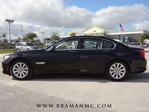 BMW 7 series 2009 photo 1