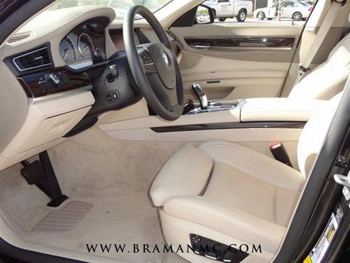 BMW 7 series 2009 photo 2