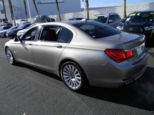 BMW 7 series 2009 photo 2