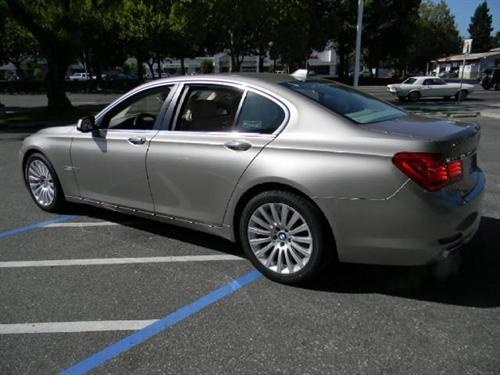 BMW 7 series 2009 photo 4