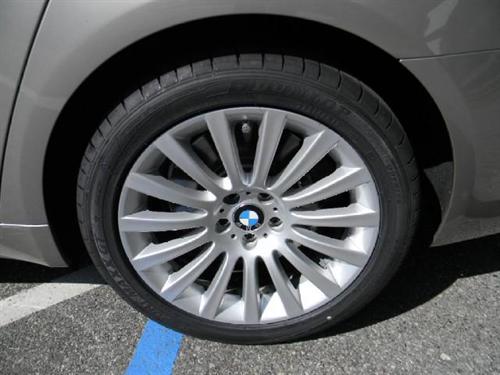 BMW 7 series 2009 photo 5