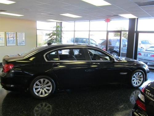BMW 7 series 2009 photo 3