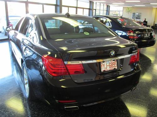 BMW 7 series 2009 photo 4