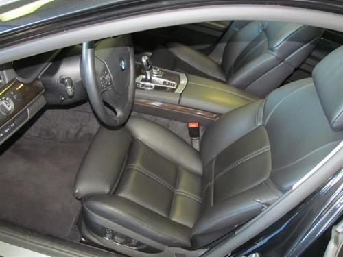 BMW 7 series 2009 photo 5