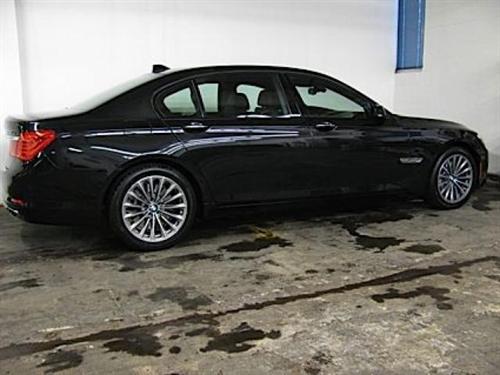 BMW 7 series 2009 photo 4
