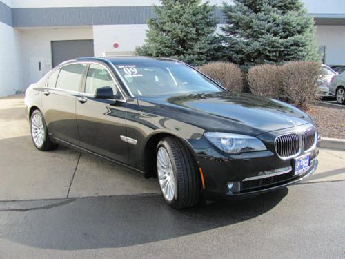 BMW 7 series 2009 photo 2