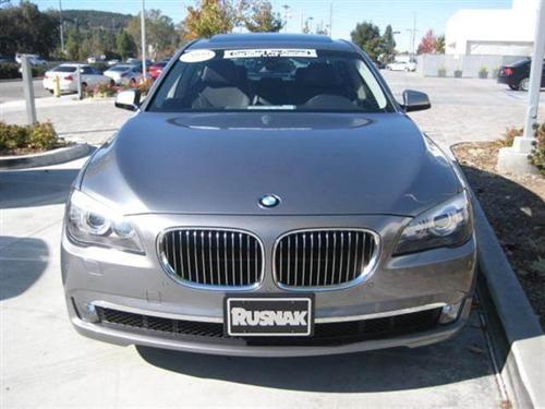 BMW 7 series 2009 photo 2