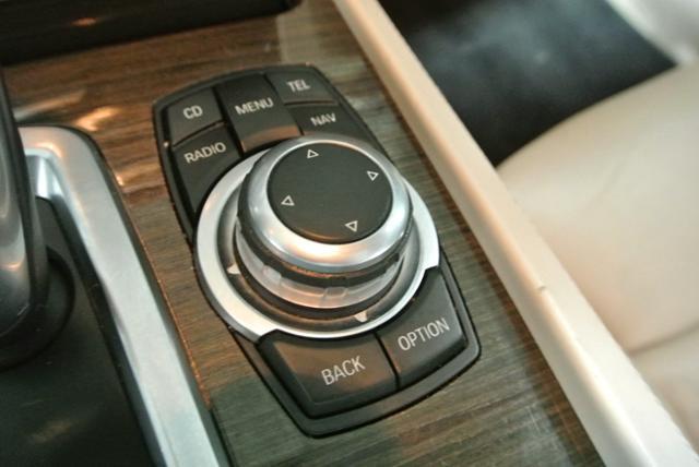 BMW 7 series 2009 photo 0