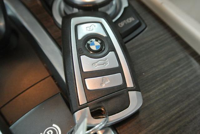 BMW 7 series 2009 photo 3