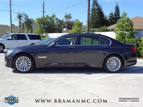 BMW 7 series 2009 photo 1