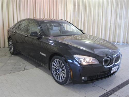 BMW 7 series 2009 photo 1