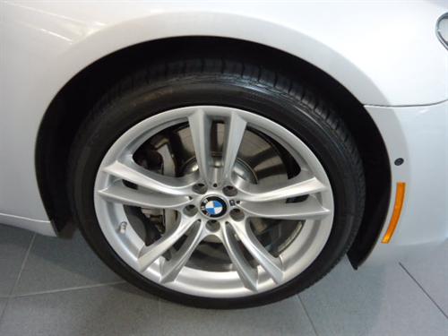 BMW 7 series 2009 photo 2