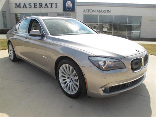 BMW 7 series 2009 photo 2