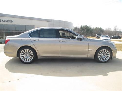 BMW 7 series 2009 photo 3