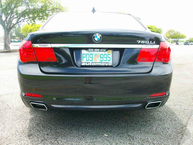 BMW 7 series 2009 photo 0