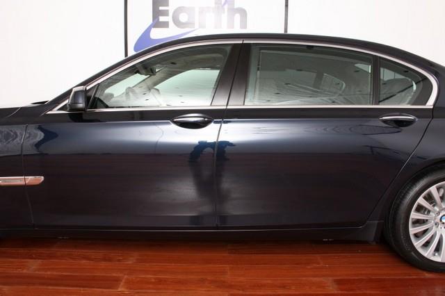 BMW 7 series 2009 photo 3