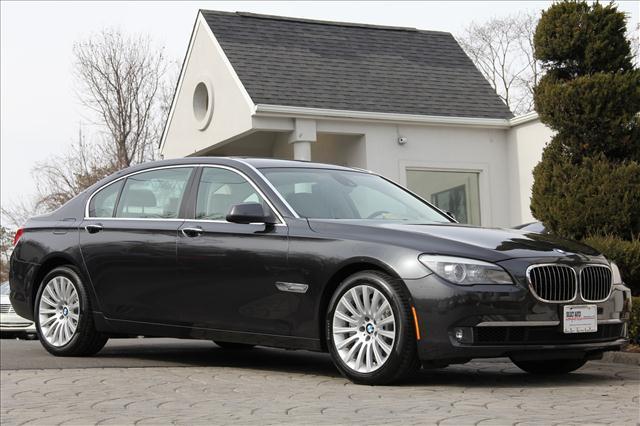BMW 7 series 2009 photo 2
