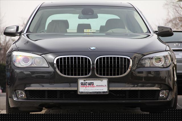 BMW 7 series 2009 photo 3