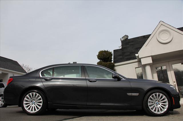 BMW 7 series 2009 photo 5
