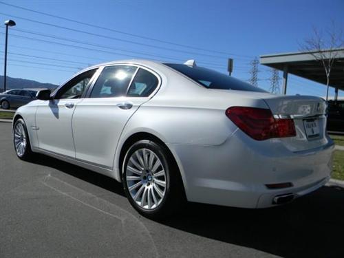 BMW 7 series 2009 photo 3