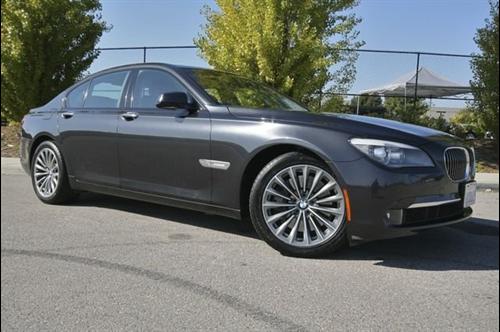 BMW 7 series 2009 photo 4