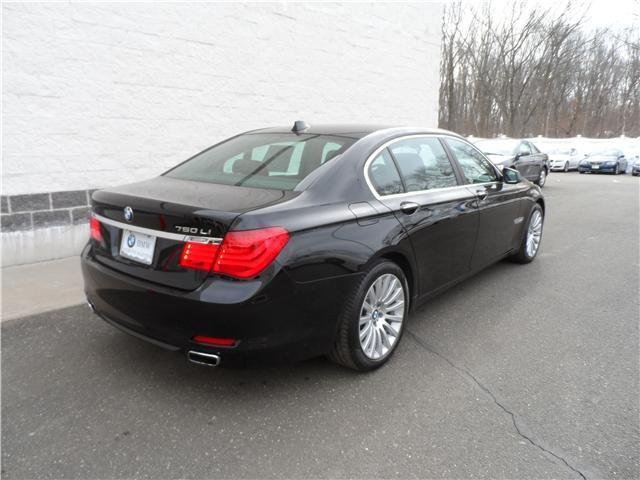 BMW 7 series 2010 photo 1