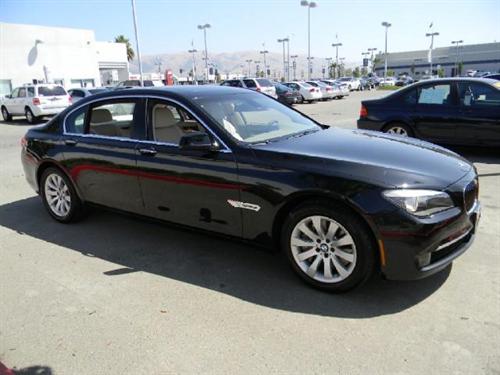 BMW 7 series 2010 photo 1