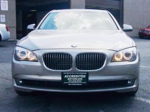 BMW 7 series 2010 photo 1