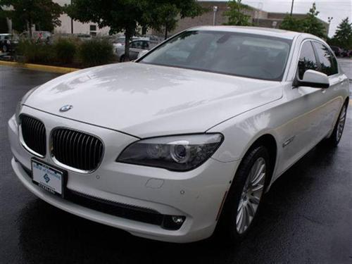 BMW 7 series 2010 photo 2