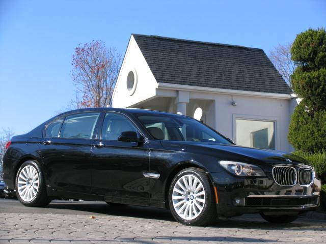 BMW 7 series 2010 photo 3