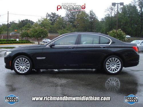 BMW 7 series 2010 photo 1