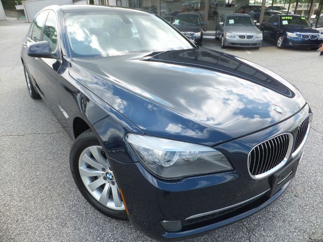 BMW 7 series 2010 photo 4