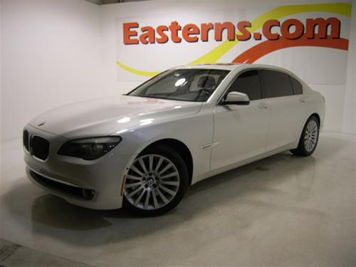 BMW 7 series 2010 photo 5