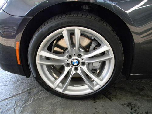 BMW 7 series 2011 photo 2