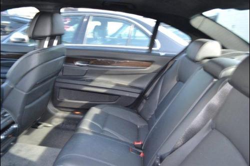 BMW 7 series 2011 photo 4