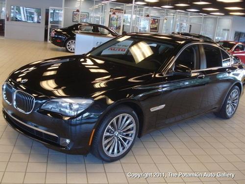 BMW 7 series 2011 photo 3