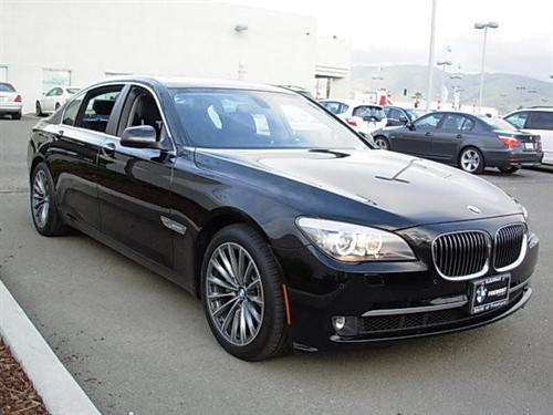 BMW 7 series 2011 photo 1