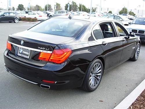 BMW 7 series 2011 photo 4