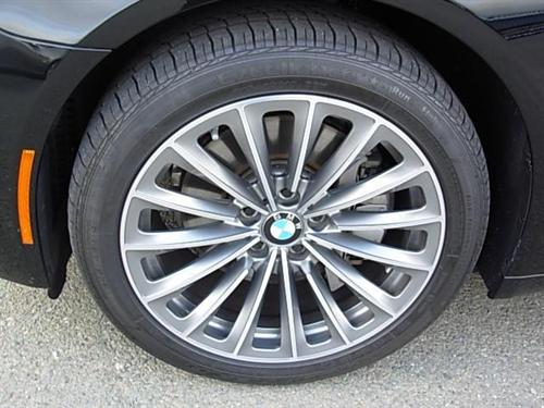 BMW 7 series 2011 photo 5