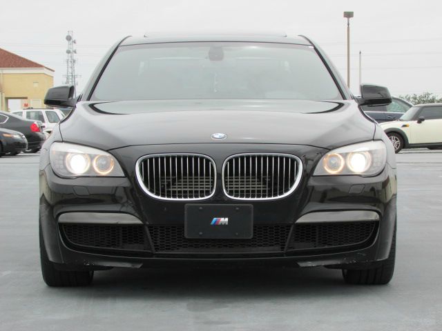 BMW 7 series 2011 photo 73