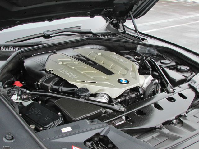 BMW 7 series 2011 photo 77