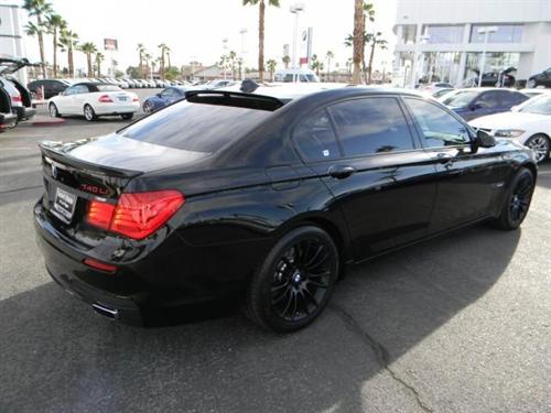 BMW 7 series 2011 photo 1